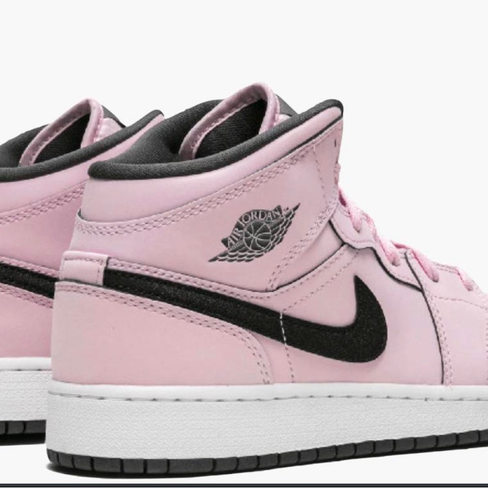 Women’s Nike Air Jordan sneakers